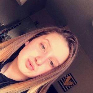 Meet your Posher, Maya